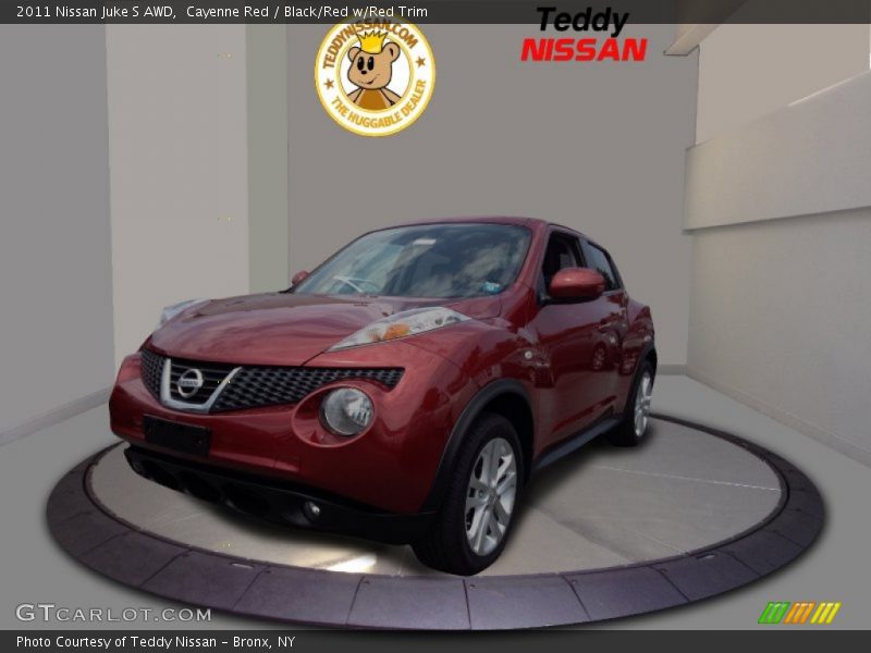Cayenne Red / Black/Red w/Red Trim 2011 Nissan Juke S AWD
