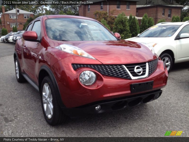 Cayenne Red / Black/Red w/Red Trim 2011 Nissan Juke S AWD