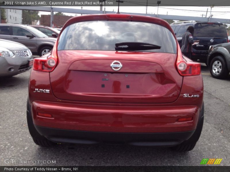 Cayenne Red / Black/Red w/Red Trim 2011 Nissan Juke S AWD