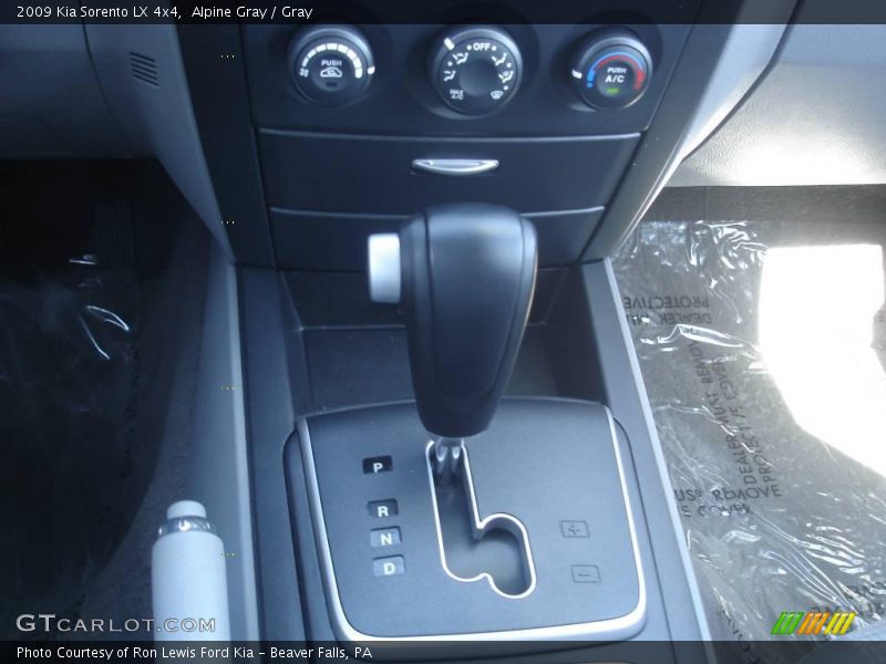 Alpine Gray / Gray 2009 Kia Sorento LX 4x4