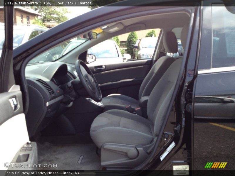 Super Black / Charcoal 2012 Nissan Sentra 2.0 SR