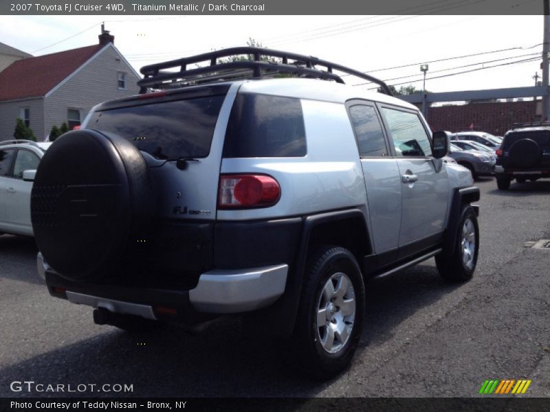Titanium Metallic / Dark Charcoal 2007 Toyota FJ Cruiser 4WD
