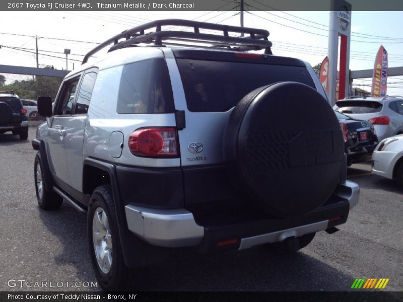 Titanium Metallic / Dark Charcoal 2007 Toyota FJ Cruiser 4WD