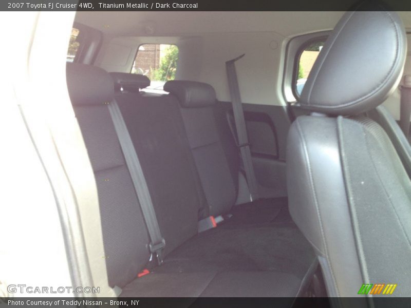 Titanium Metallic / Dark Charcoal 2007 Toyota FJ Cruiser 4WD