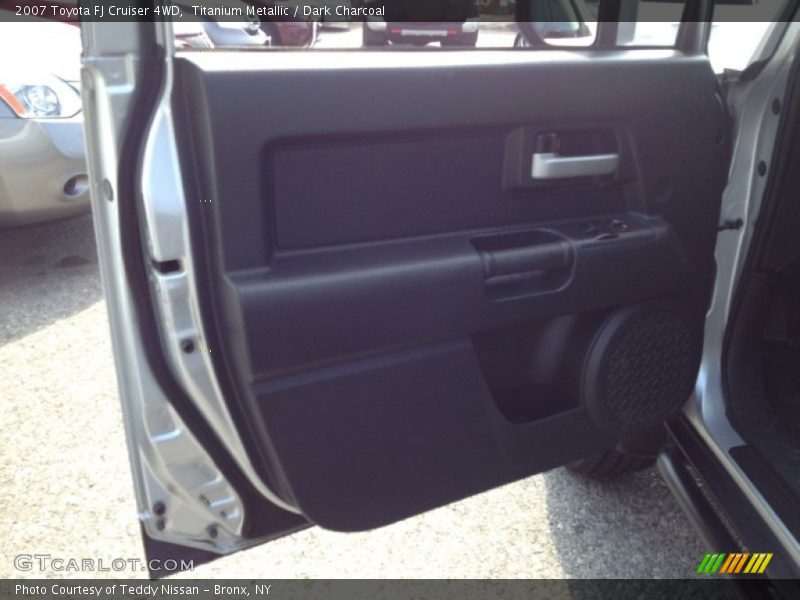 Titanium Metallic / Dark Charcoal 2007 Toyota FJ Cruiser 4WD