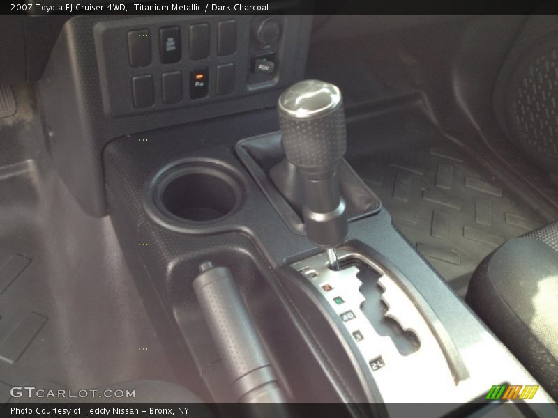 Titanium Metallic / Dark Charcoal 2007 Toyota FJ Cruiser 4WD