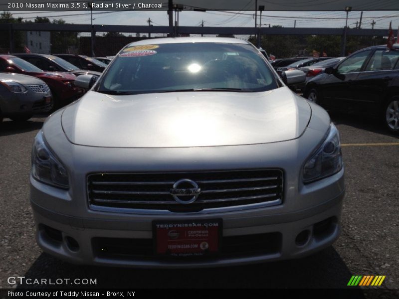 Radiant Silver / Charcoal 2010 Nissan Maxima 3.5 S