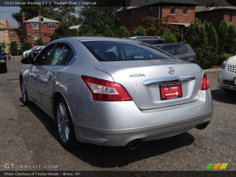 Radiant Silver / Charcoal 2010 Nissan Maxima 3.5 S