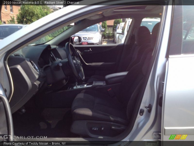 Radiant Silver / Charcoal 2010 Nissan Maxima 3.5 S