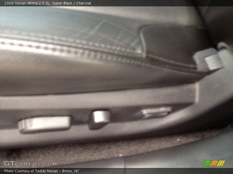 Super Black / Charcoal 2009 Nissan Altima 2.5 SL