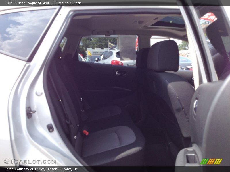 Silver Ice / Black 2009 Nissan Rogue SL AWD