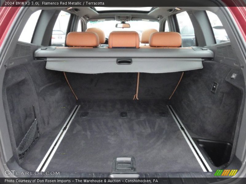  2004 X3 3.0i Trunk