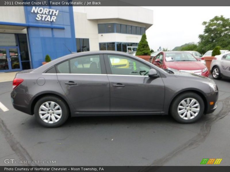 Taupe Gray Metallic / Jet Black 2011 Chevrolet Cruze LT