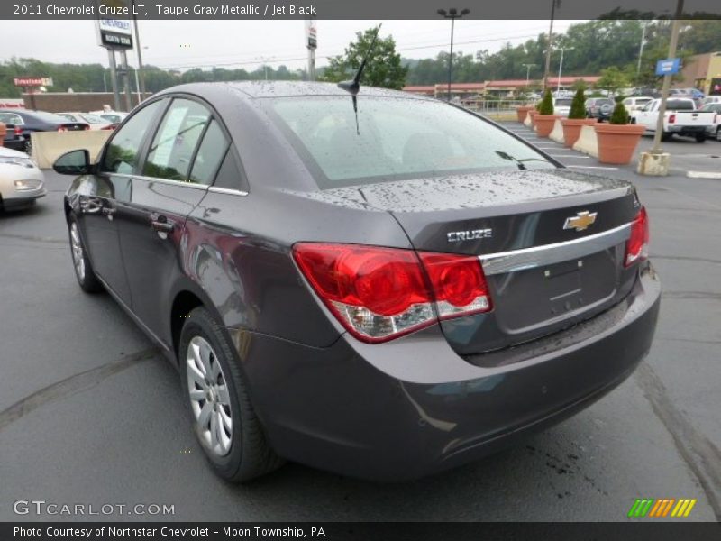 Taupe Gray Metallic / Jet Black 2011 Chevrolet Cruze LT