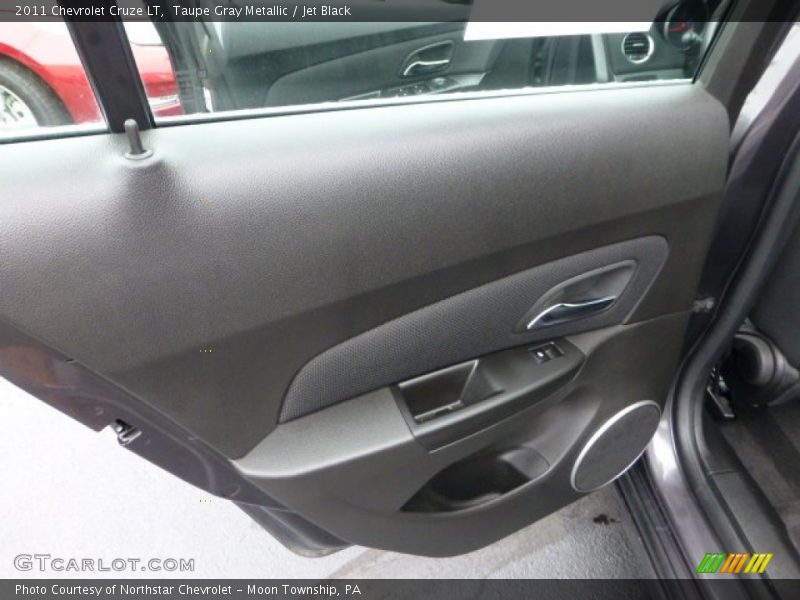 Taupe Gray Metallic / Jet Black 2011 Chevrolet Cruze LT