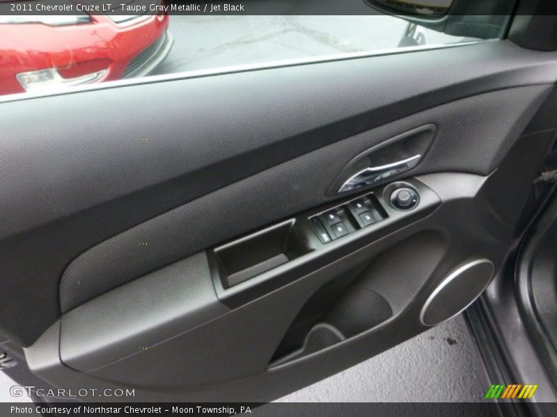Taupe Gray Metallic / Jet Black 2011 Chevrolet Cruze LT