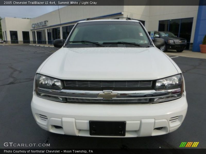 Summit White / Light Gray 2005 Chevrolet TrailBlazer LS 4x4