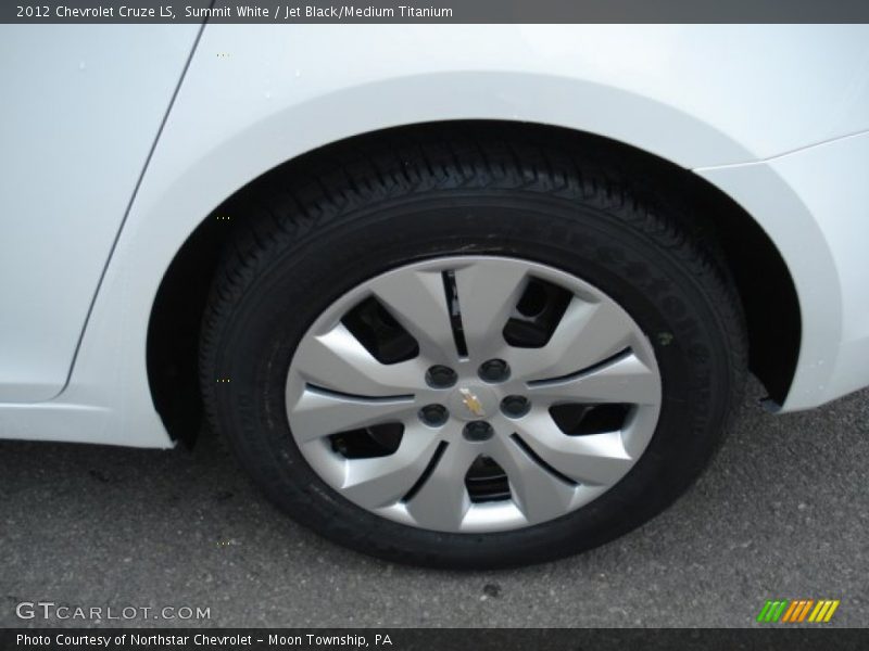 Summit White / Jet Black/Medium Titanium 2012 Chevrolet Cruze LS