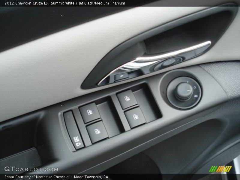 Summit White / Jet Black/Medium Titanium 2012 Chevrolet Cruze LS