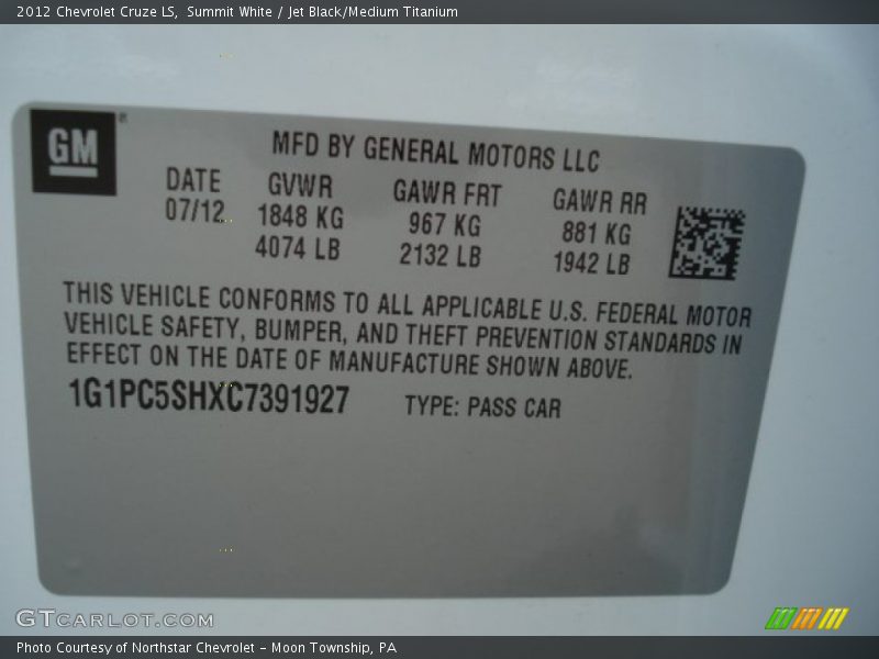 Summit White / Jet Black/Medium Titanium 2012 Chevrolet Cruze LS