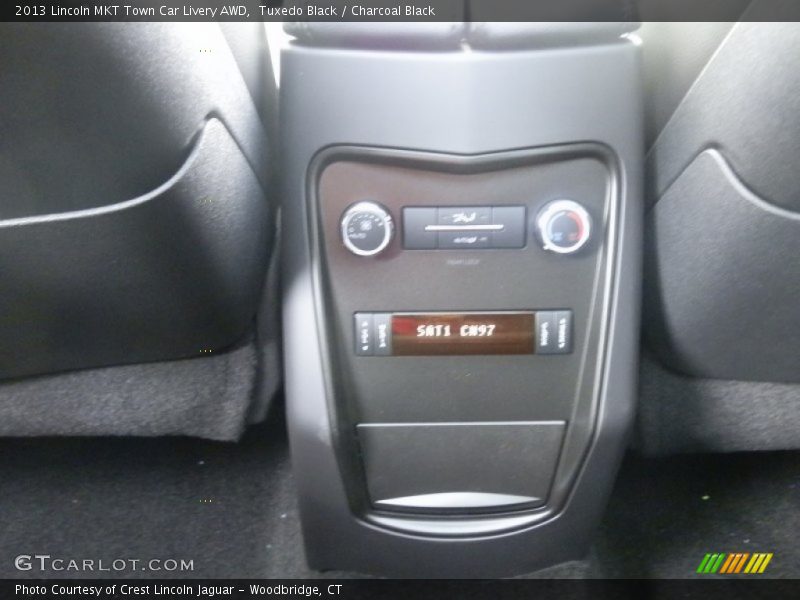 Controls of 2013 MKT Town Car Livery AWD