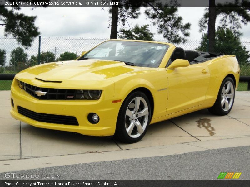 Front 3/4 View of 2011 Camaro SS/RS Convertible