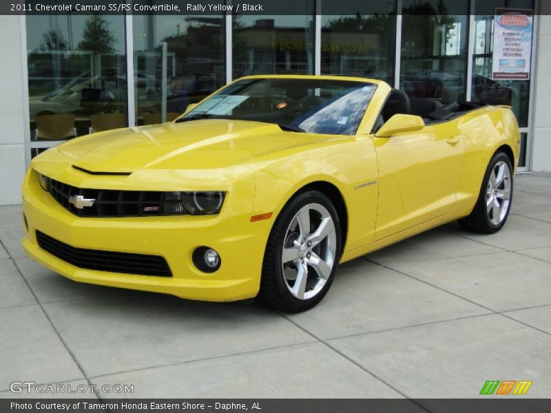 Front 3/4 View of 2011 Camaro SS/RS Convertible