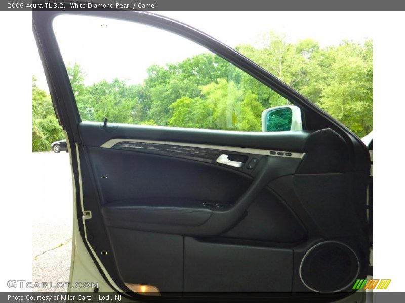 White Diamond Pearl / Camel 2006 Acura TL 3.2