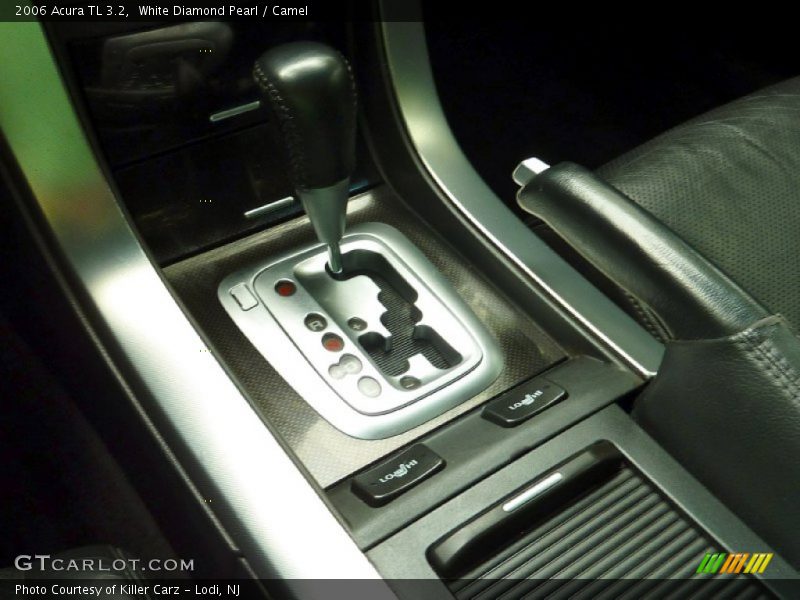 White Diamond Pearl / Camel 2006 Acura TL 3.2