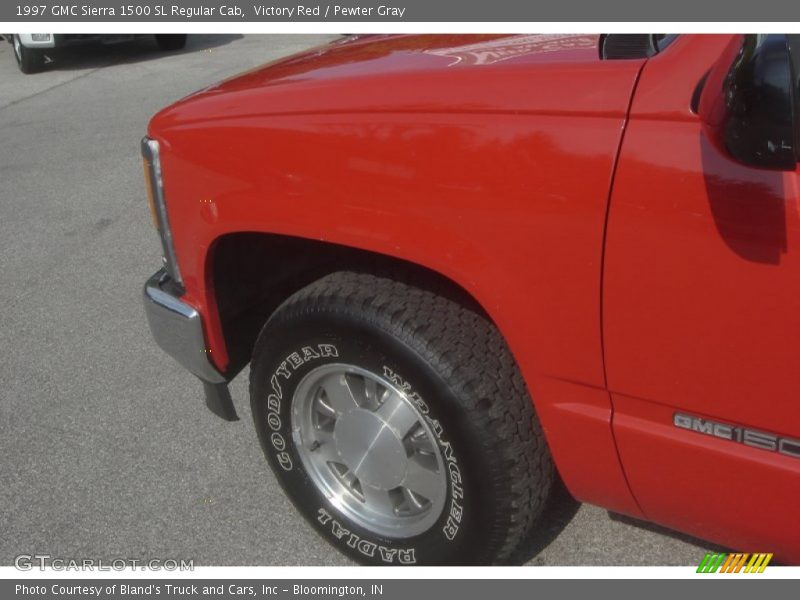 Victory Red / Pewter Gray 1997 GMC Sierra 1500 SL Regular Cab