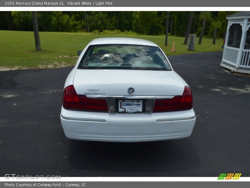 Vibrant White / Light Flint 2003 Mercury Grand Marquis LS