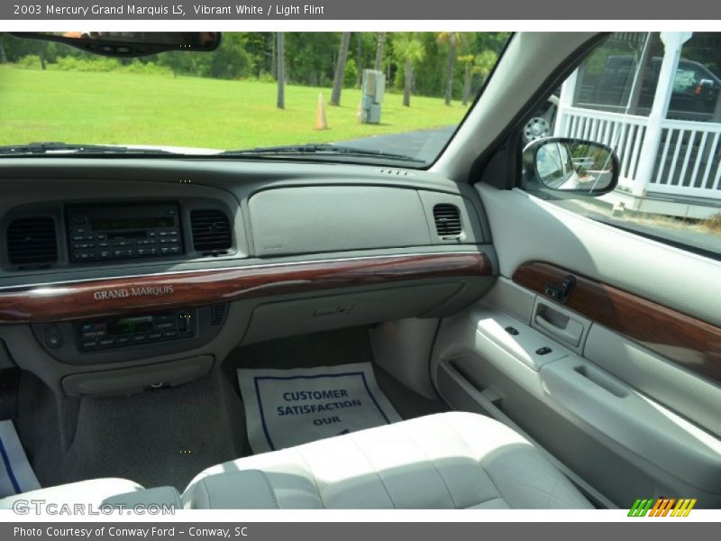 Vibrant White / Light Flint 2003 Mercury Grand Marquis LS