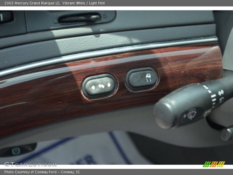 Vibrant White / Light Flint 2003 Mercury Grand Marquis LS