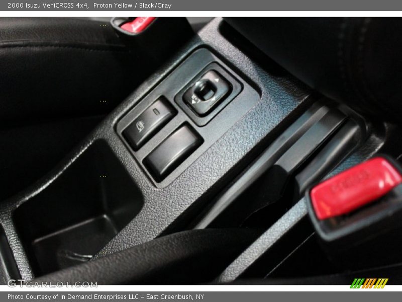 Proton Yellow / Black/Gray 2000 Isuzu VehiCROSS 4x4