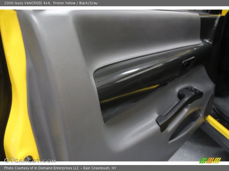 Proton Yellow / Black/Gray 2000 Isuzu VehiCROSS 4x4