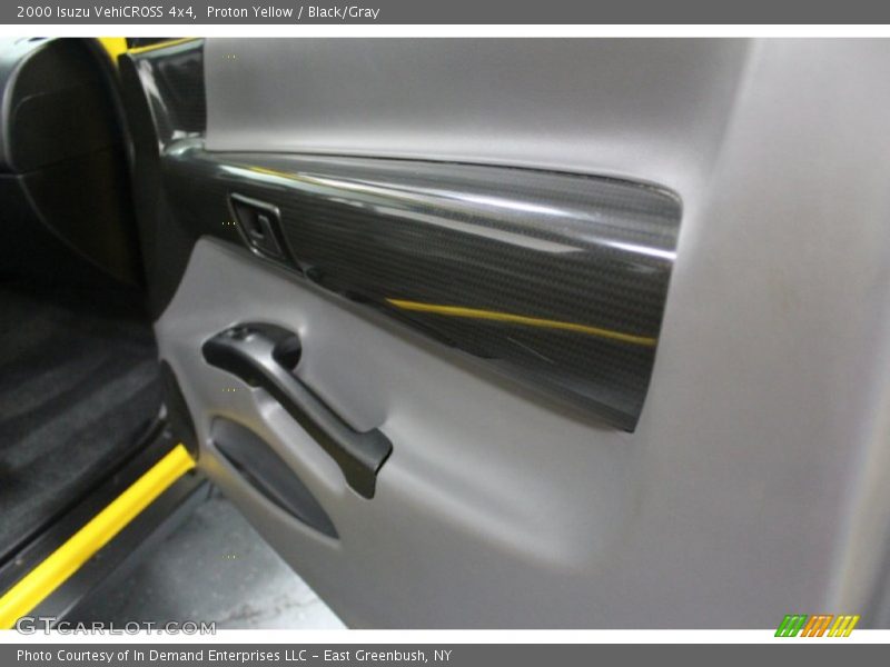 Proton Yellow / Black/Gray 2000 Isuzu VehiCROSS 4x4