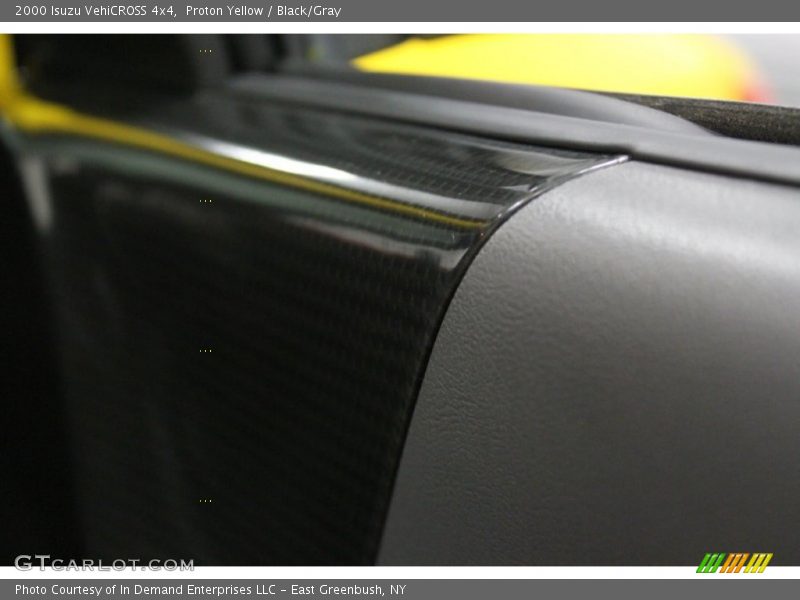Proton Yellow / Black/Gray 2000 Isuzu VehiCROSS 4x4