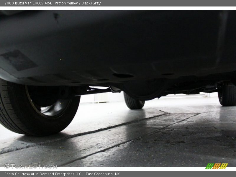 Proton Yellow / Black/Gray 2000 Isuzu VehiCROSS 4x4