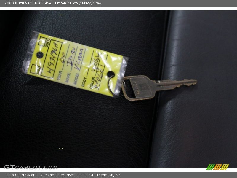 Proton Yellow / Black/Gray 2000 Isuzu VehiCROSS 4x4