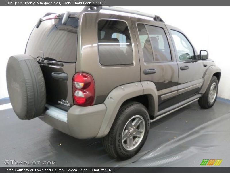 Dark Khaki Pearl / Khaki 2005 Jeep Liberty Renegade 4x4