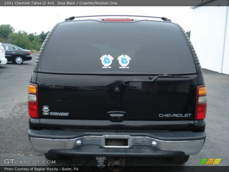 Onyx Black / Graphite/Medium Gray 2001 Chevrolet Tahoe LS 4x4