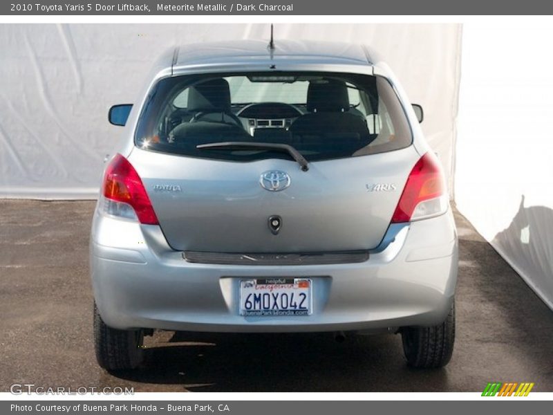 Meteorite Metallic / Dark Charcoal 2010 Toyota Yaris 5 Door Liftback