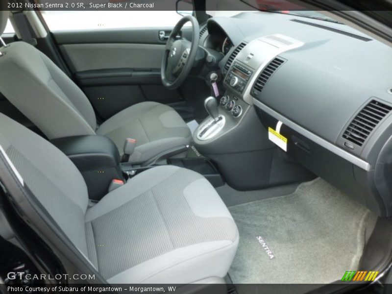 Super Black / Charcoal 2012 Nissan Sentra 2.0 SR
