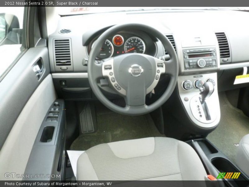 Super Black / Charcoal 2012 Nissan Sentra 2.0 SR