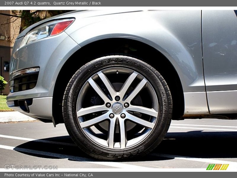 Quartz Grey Metallic / Black 2007 Audi Q7 4.2 quattro