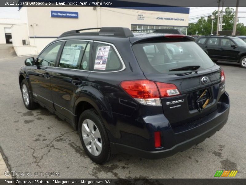 Deep Indigo Pearl / Warm Ivory 2012 Subaru Outback 2.5i