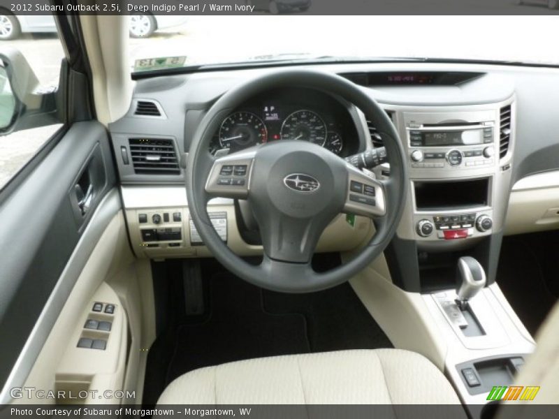 Deep Indigo Pearl / Warm Ivory 2012 Subaru Outback 2.5i