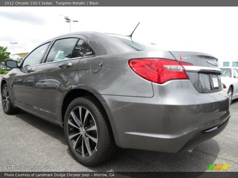  2012 200 S Sedan Tungsten Metallic