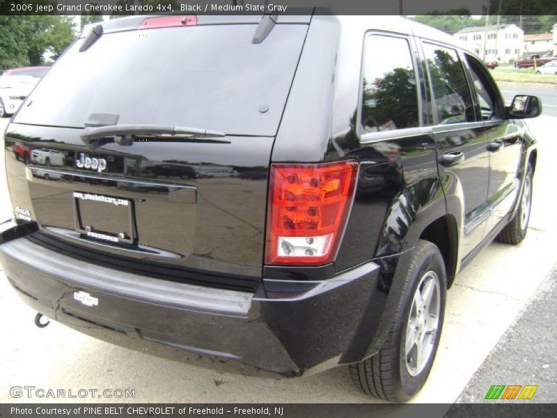 Black / Medium Slate Gray 2006 Jeep Grand Cherokee Laredo 4x4