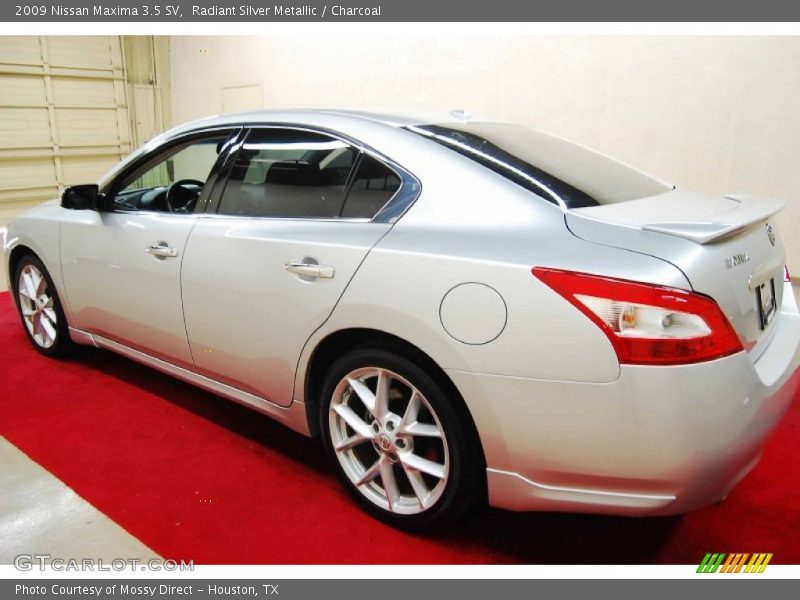 Radiant Silver Metallic / Charcoal 2009 Nissan Maxima 3.5 SV